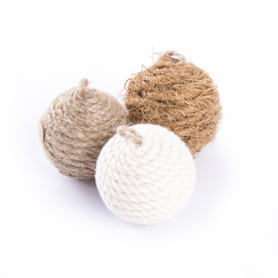 Set of cat toys - Balls made of cotton, coconut fibre & sisal